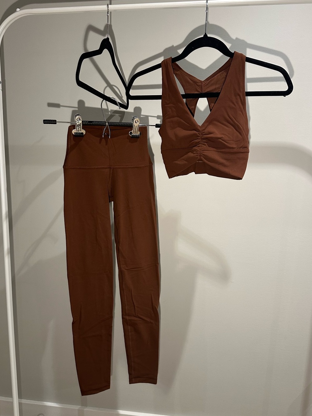 TNA Brown High-Waist Leggings with Twist-Front Sports Bra Set